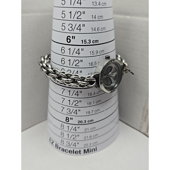 Lucky Brand Peace Sign Chain Bracelet Watch Quartz New Battery Silver Womens - Picture 7 of 12